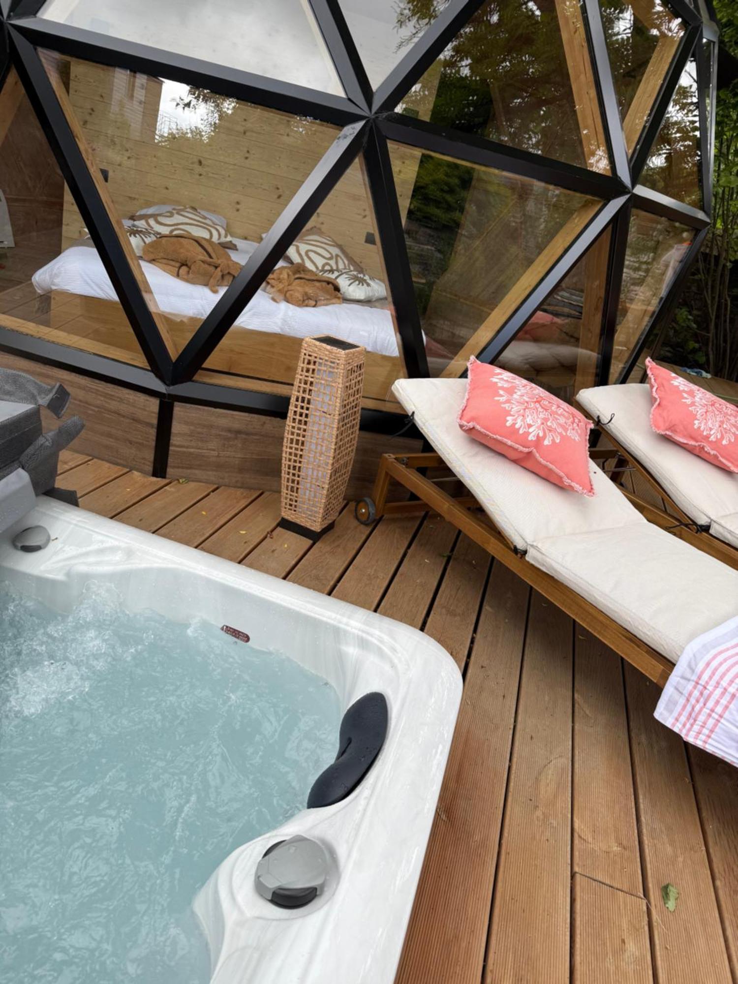 Hotel Giorgi Et Logements Insolites-Jacuzzi Prive Бастонь Экстерьер фото